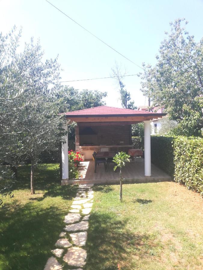 Apartments Mirela Porec Bagian luar foto