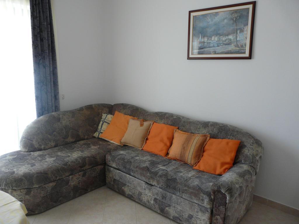 Apartments Mirela Porec Bagian luar foto