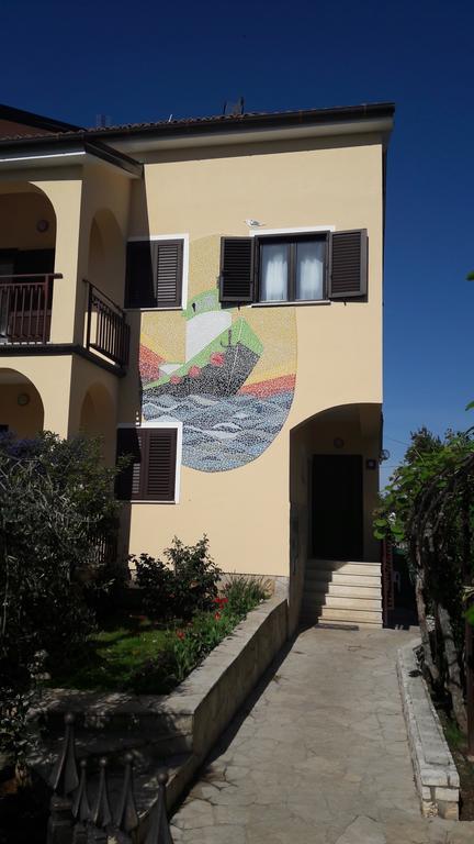 Apartments Mirela Porec Bagian luar foto